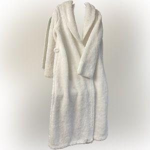 Vintage faux fur robe Size Medium